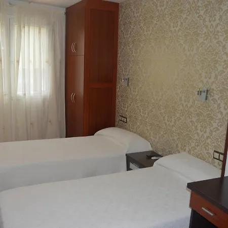 ゲストハウス Solymar San Francisco