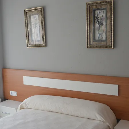 ゲストハウス Solymar 3*