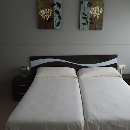 Solymar ゲストハウス 3*